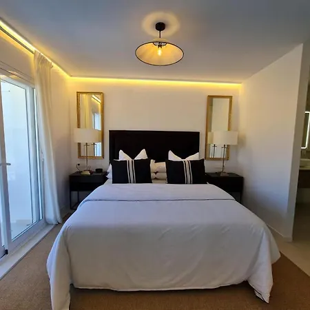 Lounge Apartment *